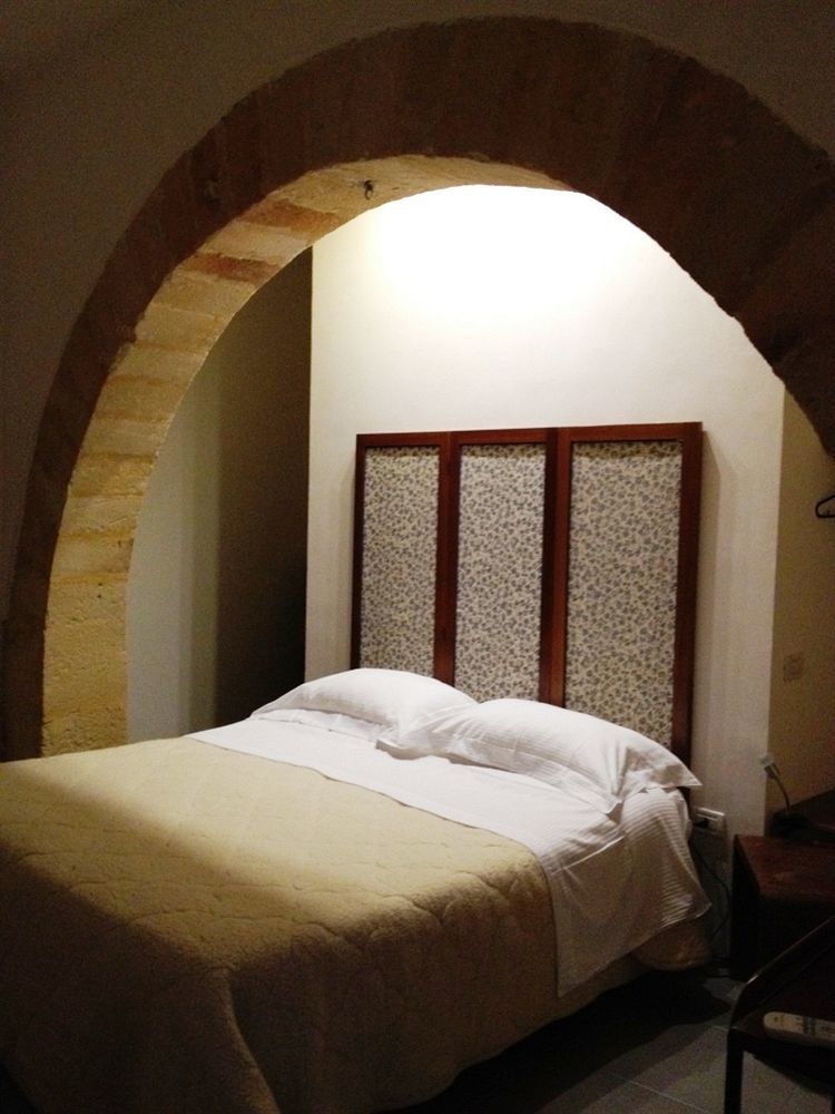 B&B Case A San Matteo Марсала Экстерьер фото